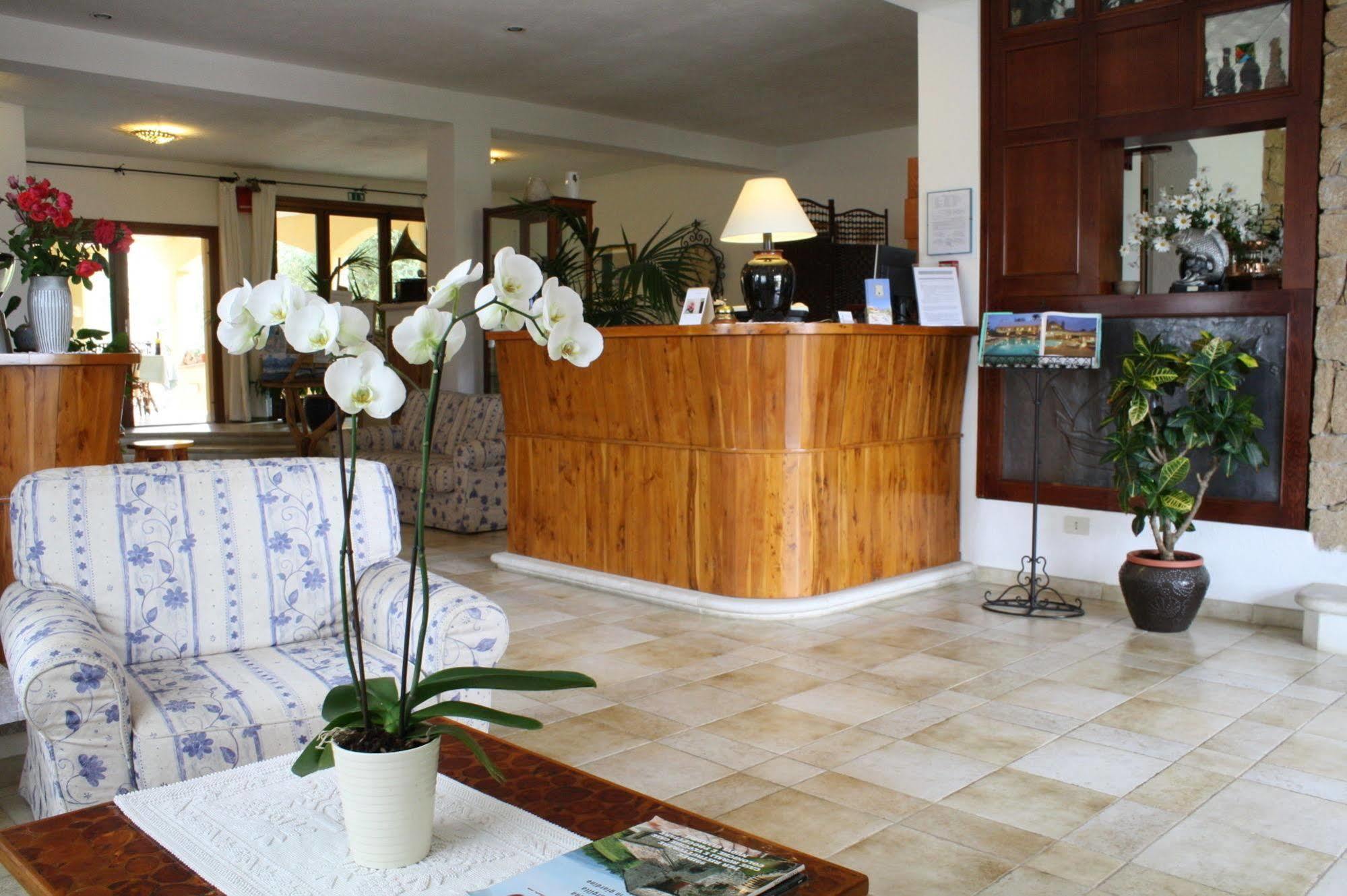 Hotel San Pantaleo Exterior foto