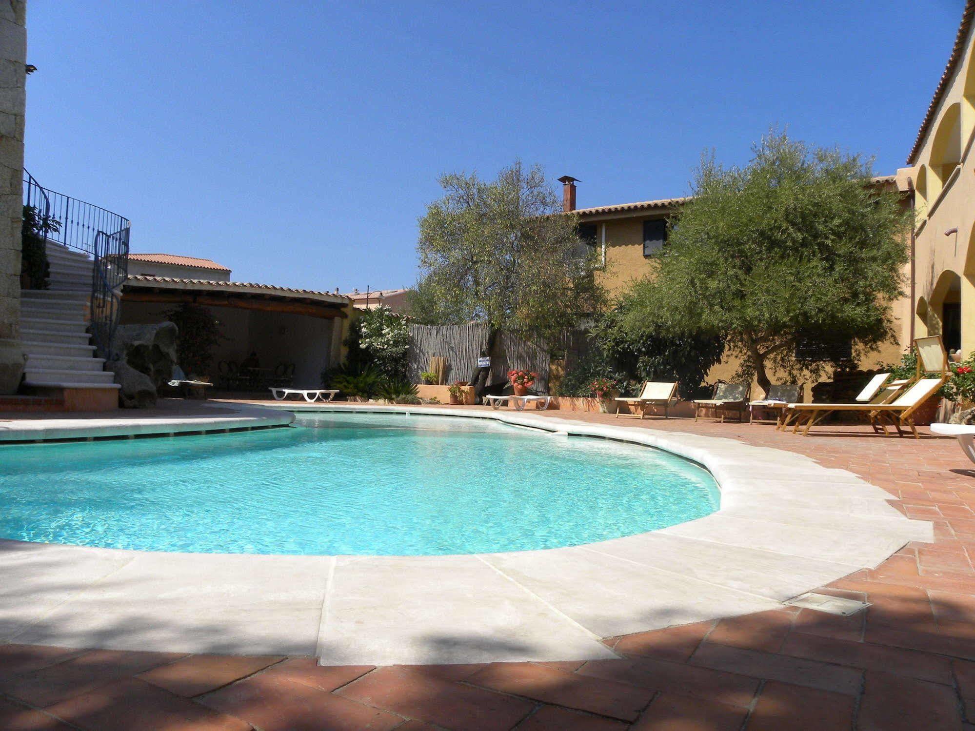 Hotel San Pantaleo Exterior foto
